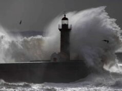 整個海岸有海洋擾動警告,兩個地區有雪