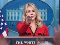 美國有線電視新聞網 (CNN) 因未報道白宮天使家庭儀式而受到批評。