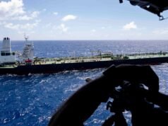 美軍在印度洋攔截失控油輪