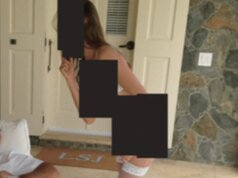 愛潑斯坦的檔案中揭露了杰弗裡·愛潑斯坦的色情藏品