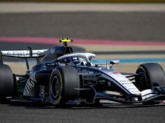 凱迪拉克第一輛 F1 賽車以馬裡奧·安德烈蒂 (Mario Andretti) 命名“終極讚美”