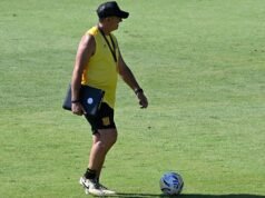 煥然一新的米特雷隊拜訪了所有男孩隊,開始了他們在國家甲級聯賽中的旅程