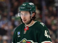 奎因休斯談論被鬼魂困擾的經歷