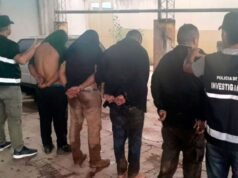 他們冒充警察,編造假交通事故攻擊司機