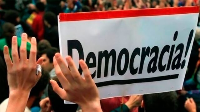 democracia-455730-052029.jpg
