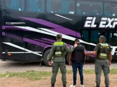 憲兵隊逮捕了一名胃裡攜帶可卡因膠囊的玻利維亞人