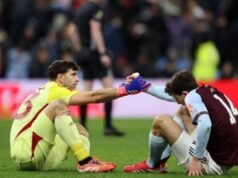 德布馬丁內斯試圖拯救阿斯頓維拉,但在足總盃中慘遭淘汰