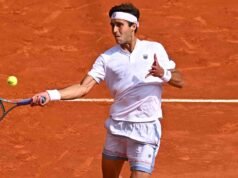 主場熱門托馬斯·馬丁·埃切維里 (Tomás Martín Echeverrí) 在布宜諾斯艾利斯 ATP 巡迴賽中取得快速開局