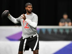 NFL 職業碗:沙德爾·桑德斯和其他人在超級碗週的周二進行腰旗橄欖球比賽 — 考慮到奧運會