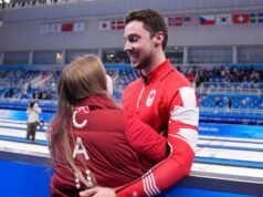 奧運會冰壺混雙比賽開幕,加拿大隊對陣捷克隊