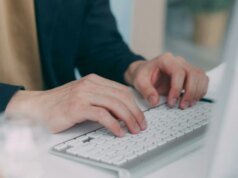 使用這個 30 美元的訂單生成器獲得更好的人工智能結果