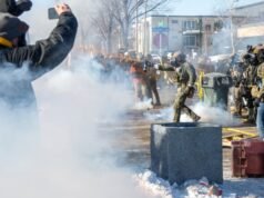 聯邦調查局 (FBI) 的卡什·帕特爾 (Kash Patel) 表示正在調查針對 ICE 的組織者使用徽章的情況