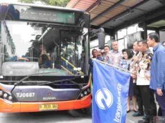 勿加泗攝政政府歡迎 Sikarang-Kawang Transjabodatabek 服務