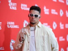 酋長隊指定海鷹隊 WR 的下一個目的地,帕特里克·馬霍姆斯面臨重建挑戰