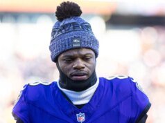 拉馬爾傑克遜警告烏鴉隊尋求合約解決方案時不要忽視教練的信息