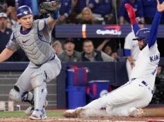 基納-法萊法希望他在世界大賽第七場比賽中取得更多領先優勢