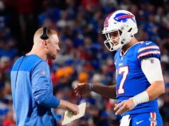 在喬許艾倫的重大決定中,比爾給喬布雷迪的教練團留下了巨大的漏洞