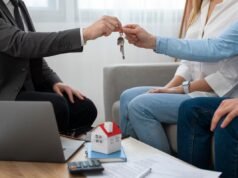 你的薪水能買多少平方公尺的公寓?