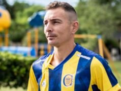 39 歲時,馬可·魯本 (Marco Ruben) 復出並回到羅薩裡奧中央球場