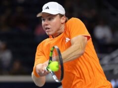 亞歷克斯·米切爾森 (Alex Michelsen) 在德爾雷海灘“主場錦標賽”中挑戰瓦倫丁·瓦切羅 (Valentin Vacherot) ATP巡迴賽