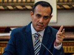 秘魯臨時總統何塞·傑瑞因貪腐指控而遭到彈劾。