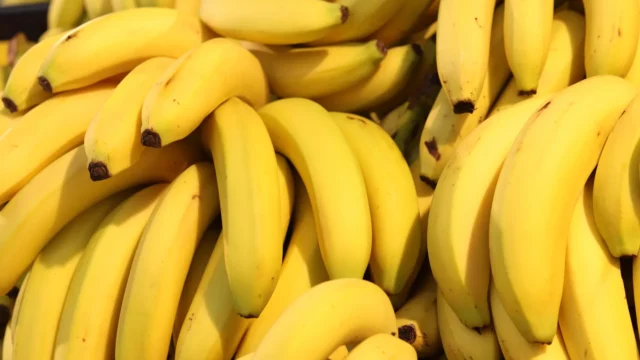 pile-of-ripe-bananas.webp.webp