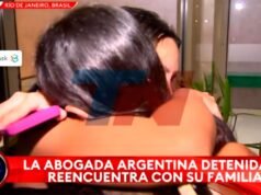 經過幾天的緊張之後,阿戈斯蒂娜·帕埃斯 (Agostina Páez) 在巴西與家人團聚