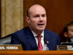 麥克李 (Mike Lee) 挑戰民主黨人反對 SAVE 法案