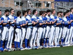 一名西頓霍爾球員在慶祝本壘打時受重傷。