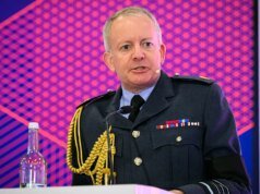 英國和德國國防部長提出加強歐洲軍隊的問題