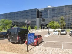 兩棟Aurora辦公室將以78%折扣出售