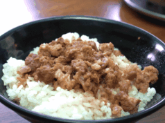 TikTok 上的「男孩粗糧」風潮讓肉末飯碗在社群媒體上走紅。