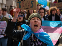 20 名 AG 質疑 AMA 對未成年人青春期阻斷劑的支持