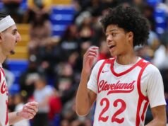 城市賽季後賽籃球:肖·埃文斯幫助克利夫蘭在加時賽中獲勝