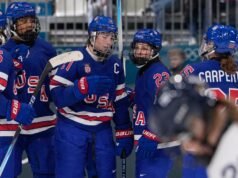 冬奧會:美國女子曲棍球隊對陣芬蘭隊佔據主導地位