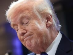 最高法院推翻貿易政策後,川普宣布新的 10% 全球關稅