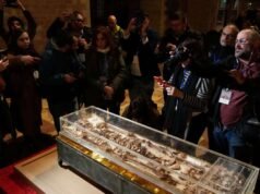 聖方濟各的遺骨公開展示,這對阿西西來說是喜憂參半