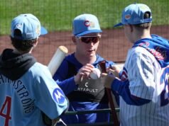 皮特克勞-阿姆斯特朗對道奇隊球迷評論的反應說明了他的名人地位