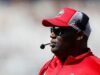 北伊利諾伊州教練托馬斯·哈莫克(Thomas Hammock)辭職,前往 NFL 工作