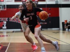 莉莉·費舍爾在利伯蒂維爾擊敗緬因州南隊時證明她是“該州最好的球員之一”