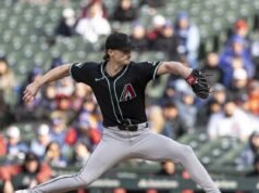 小熊隊在休賽期肘部手術後與中繼投手謝爾比·米勒敲定了一份為期兩年的合同