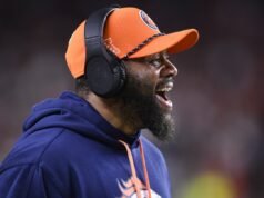 報告:烏鴉隊聘請凱里·科爾伯特擔任WRs教練