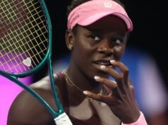 加拿大選手維多利亞·姆博科在卡達公開賽決賽中迎戰捷克選手穆喬娃。