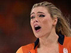 作為 2026 年冬奧會明星和奧運冠軍,她的裙子正在拍賣,售價約 20 萬歐元。