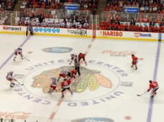 芝加哥黑鷹隊將康納·墨菲交易到埃德蒙頓油人隊以獲得選秀權