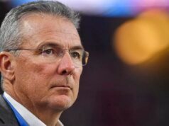 厄本·邁耶 (Urban Meyer) 表示,已故的盧·霍爾茨 (Lou Holtz) 讓他從事了他並不想要的教練工作