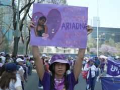 墨西哥數萬人走上街頭慶祝國際婦女節