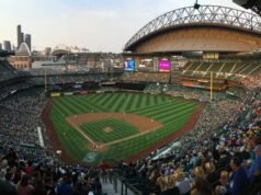 道奇隊在皮奧裡亞體育場與水手隊進行春季對決