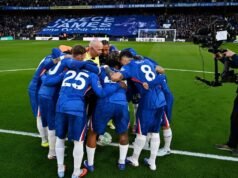 利亞姆·羅尼爾 (Liam Rosenier) 對裁判切爾西·哈德利 (Chelsea Hudley) 感到沮喪,聯繫了 PGMOL