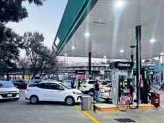 謝因鮑姆保證,儘管伊朗發生戰爭,墨西哥的汽油價格不會增加